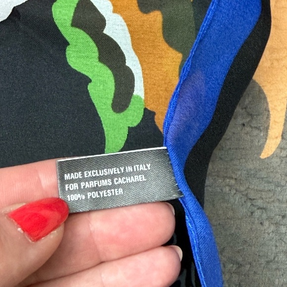 Cacharel LouLou Matching Scarf Set – Sheer Large & Smaller Poly Square - Picture 10 of 12